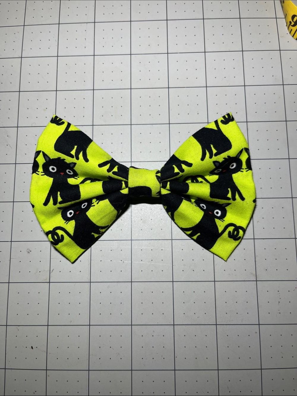 Neon Green Cat Pattern Hair Bow Clip for Kids